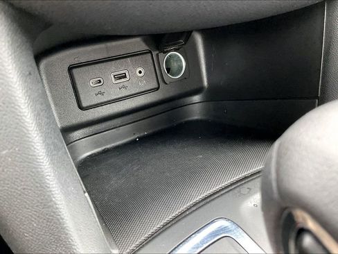 Used 2024 Chevrolet Equinox LT AWD/4WD image 24