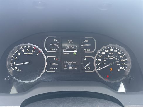 Used 2020 Toyota Tundra SR5 w/ TRD Off-Road Package AWD/4WD image 20
