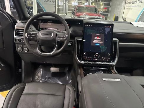 Used 2026 GMC Yukon Denali AWD/4WD image 22