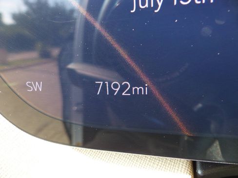 Used 2025 Buick Enclave Preferred FWD image 28