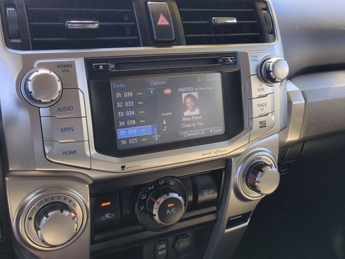 Used 2019 Toyota 4Runner SR5 Premium image 16