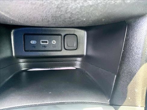 Used 2024 Chevrolet Equinox LT FWD image 25