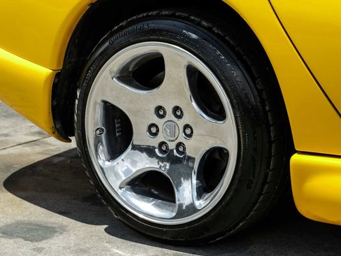 Used 2001 Dodge Viper RT/10 RWD image 37
