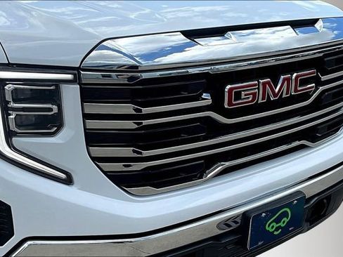 Used 2023 GMC Sierra 1500 SLT w/ SLT Premium Package AWD/4WD image 33