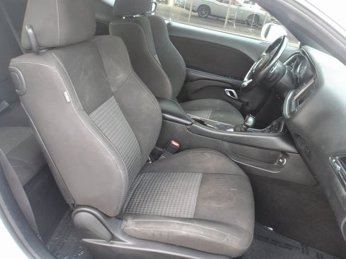 Used 2022 Dodge Challenger GT image 14