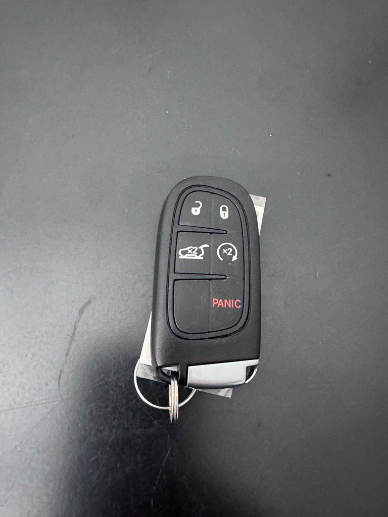 Used 2019 Jeep Cherokee Limited AWD/4WD image 55
