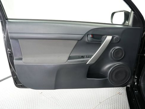 Used 2015 Scion tC image 31