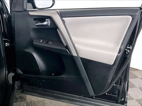 Used 2017 Toyota RAV4 XLE image 23