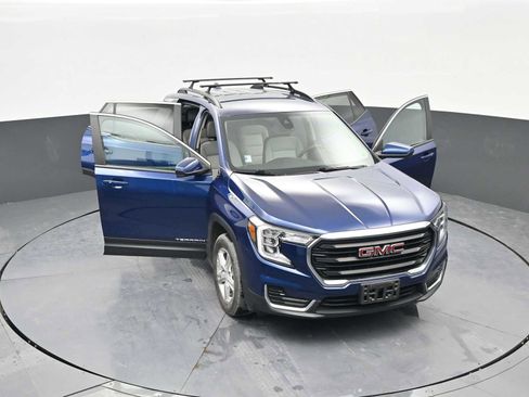 Used 2022 GMC Terrain SLE w/ Driver Convenience Package image 42