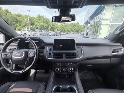 Used 2022 GMC Yukon AT4 w/ Technology Package AWD/4WD image 13