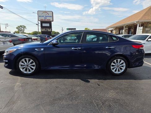Used 2017 Kia Optima LX FWD image 3