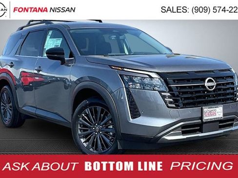 New 2026 Nissan Pathfinder SL FWD image 1