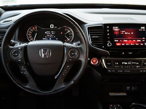 Used 2023 Honda Ridgeline Black Edition image 19