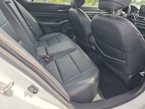 Used 2023 Nissan Altima 2.5 SR w/ SR Premium Package AWD/4WD image 15