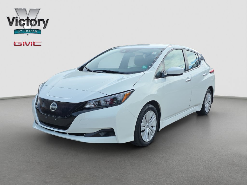 Used 2023 Nissan Leaf S FWD image 3