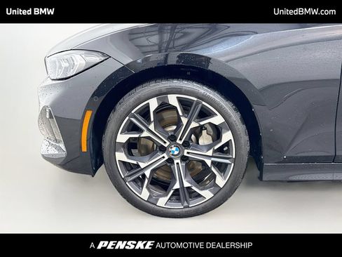 Used 2025 BMW 330i Sedan RWD image 2