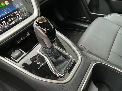 Certified 2025 Subaru Outback Limited w/ Popular Package #2 image 31