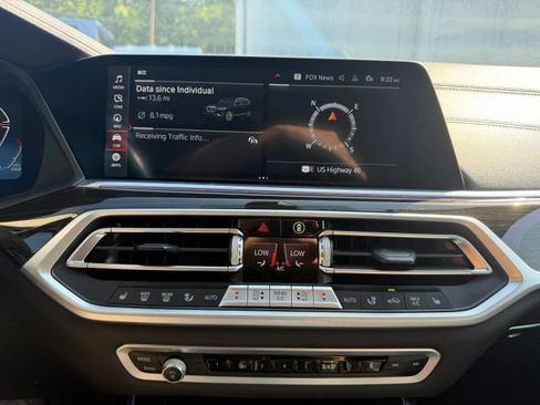 Used 2021 BMW X7 xDrive40i w/ Parking Assistance Package AWD/4WD image 24