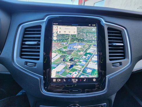 Used 2025 Volvo XC90 B5 Core image 31