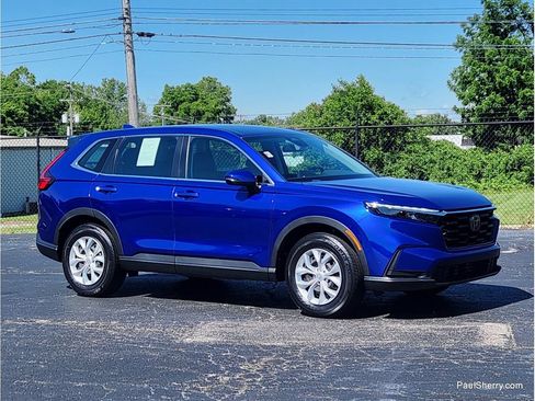 Used 2023 Honda CR-V LX image 9