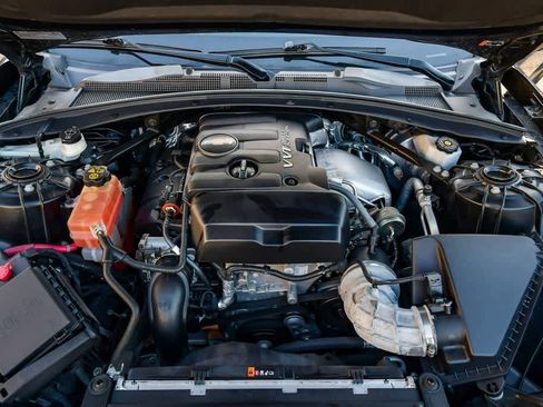 Used 2021 Chevrolet Camaro LT image 33