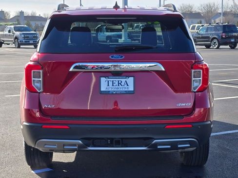 Used 2024 Ford Explorer XLT w/ Equipment Group 202A image 16