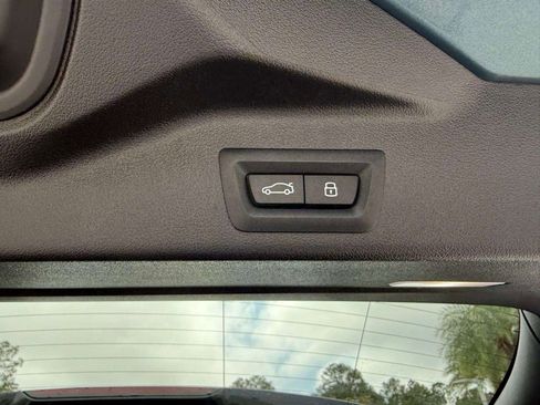 Used 2024 BMW X5 xDrive40i w/ Parking Assistance Package image 23