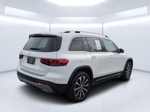 Used 2021 Mercedes-Benz GLB 250 image 5