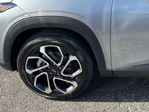 New 2026 Chevrolet Trax RS w/ Sunroof Package image 9