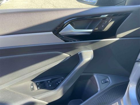 Used 2019 Volkswagen Jetta R-Line image 17