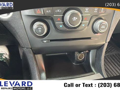 Used 2013 Dodge Charger SE w/ Sport Appearance Group image 15