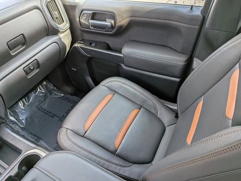 Used 2019 GMC Sierra 1500 AT4 w/ AT4 Premium Package image 16