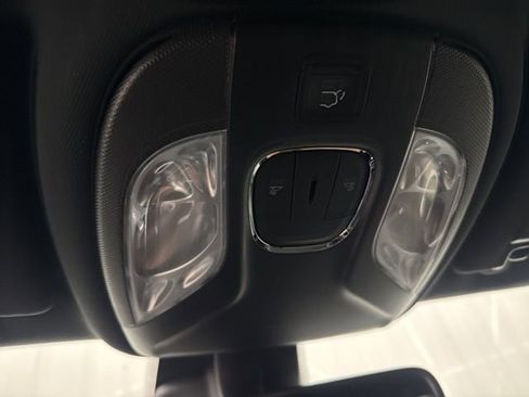 New 2026 Jeep Compass Latitude image 13