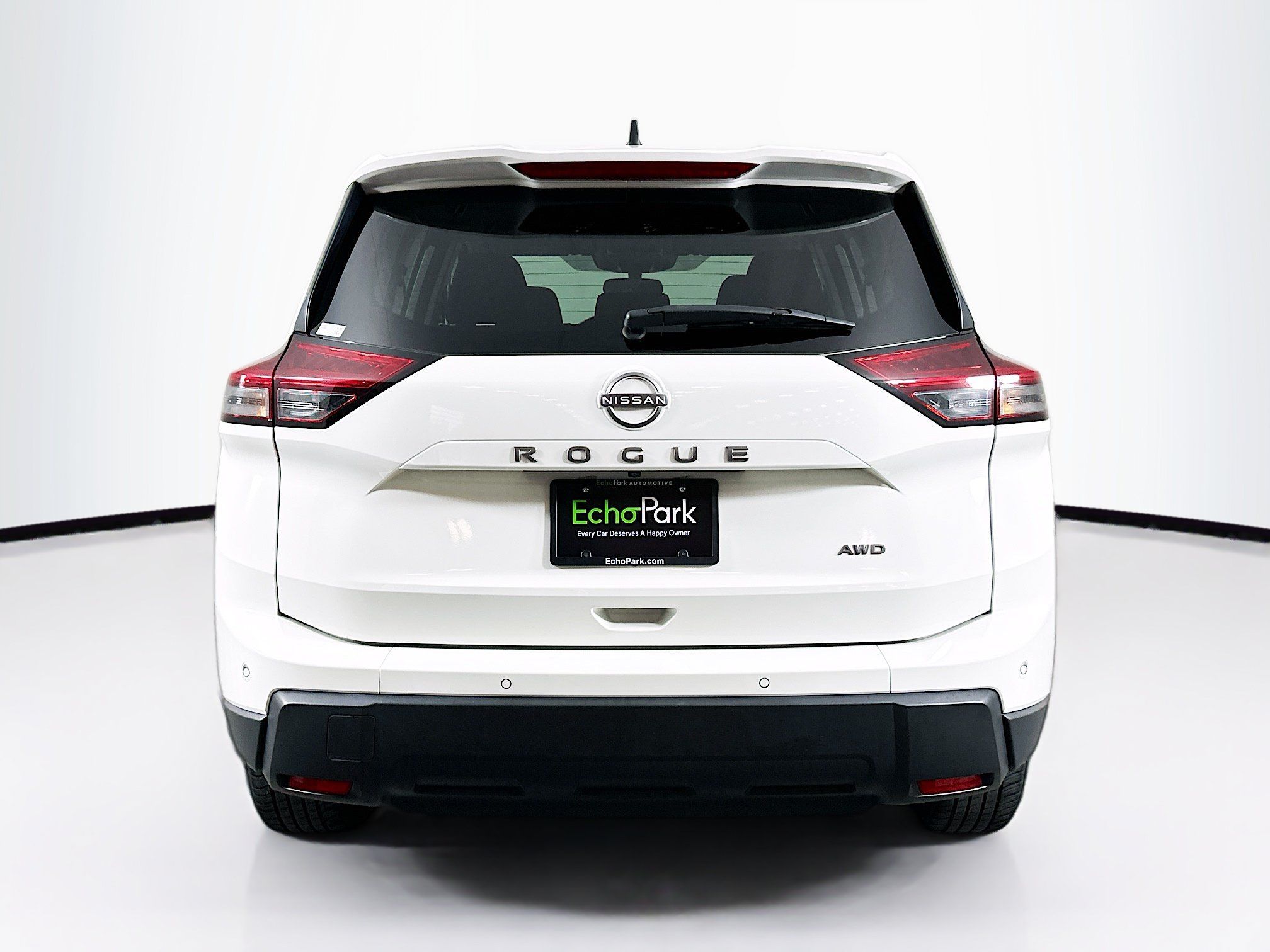 Used 2024 Nissan Rogue S AWD/4WD image 7