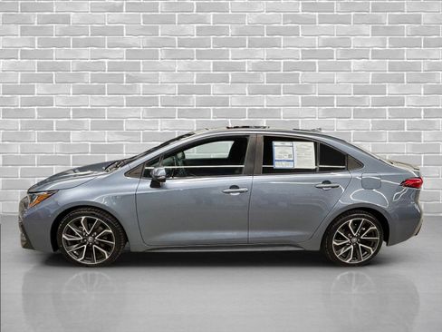Used 2020 Toyota Corolla XSE image 6