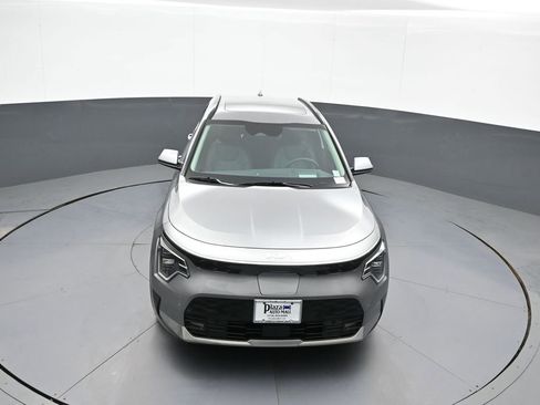 New 2025 Kia Niro Wave w/ Wave Preserve Package image 36