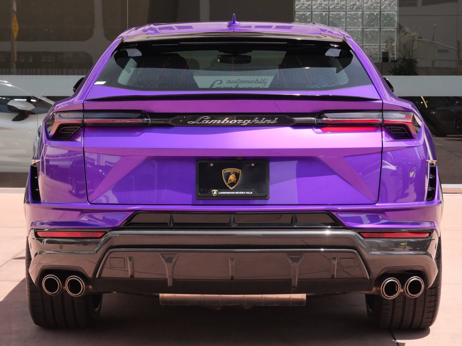 Used 2024 Lamborghini Urus Performante AWD/4WD image 4