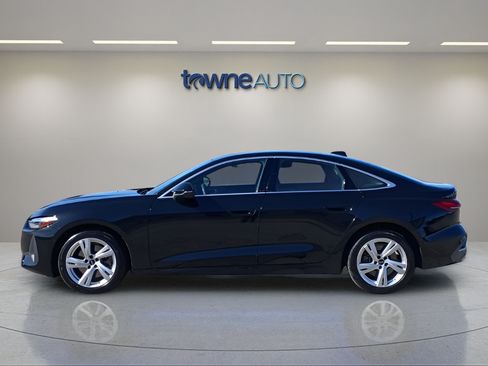Used 2025 Audi A5 2.0T Premium AWD/4WD image 2