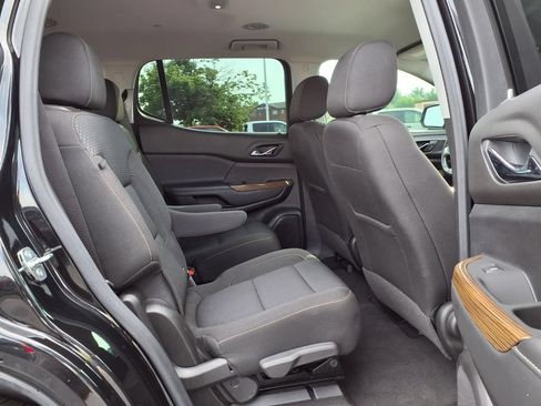 Used 2022 GMC Acadia SLE w/ Driver Convenience Package FWD image 26
