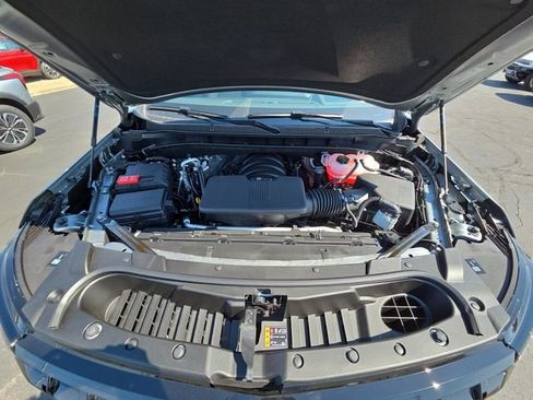 New 2025 Chevrolet Suburban Z71 w/ Z71 Off-Road Package image 31