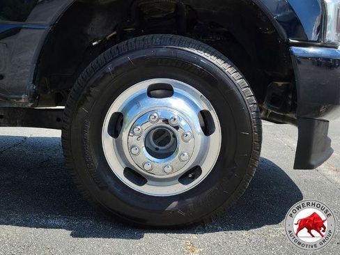 Certified 2022 Ford F350 Platinum AWD/4WD image 12