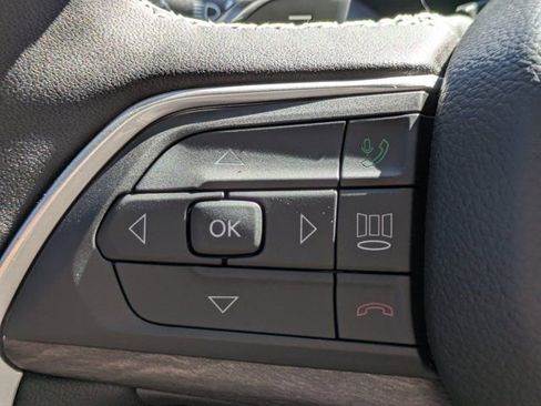 New 2025 Jeep Grand Cherokee Limited w/ Black Appearance Package image 22