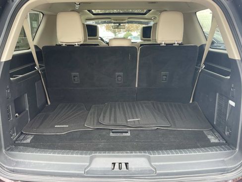 Used 2023 Ford Expedition Max Platinum image 8
