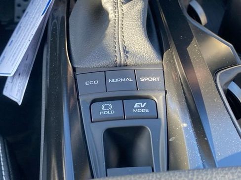 New 2026 Toyota Camry Hybrid AWD/4WD image 17