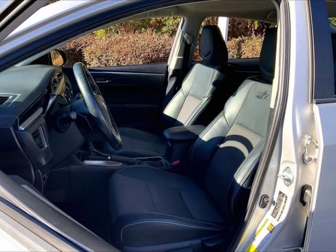 Used 2016 Toyota Corolla S image 7