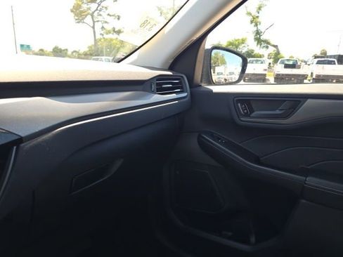 Used 2025 Ford Escape Active image 14