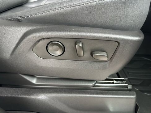 Certified 2023 GMC Sierra 1500 SLT image 23