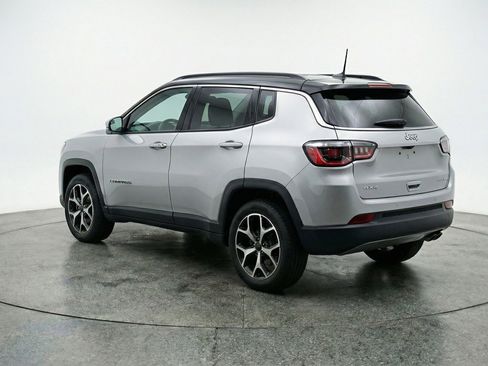 Used 2025 Jeep Compass Limited AWD/4WD image 6