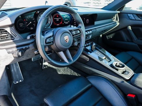 Certified 2024 Porsche 911 Carrera GTS image 4