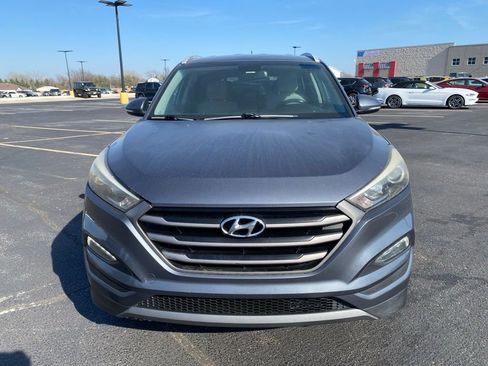 Used 2016 Hyundai Tucson Sport image 4